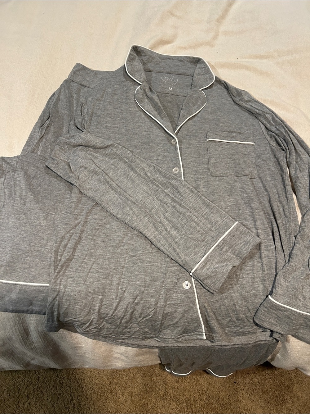 Cozy Earth Women's Grey Long-Sleeve Pajama Set with Piping